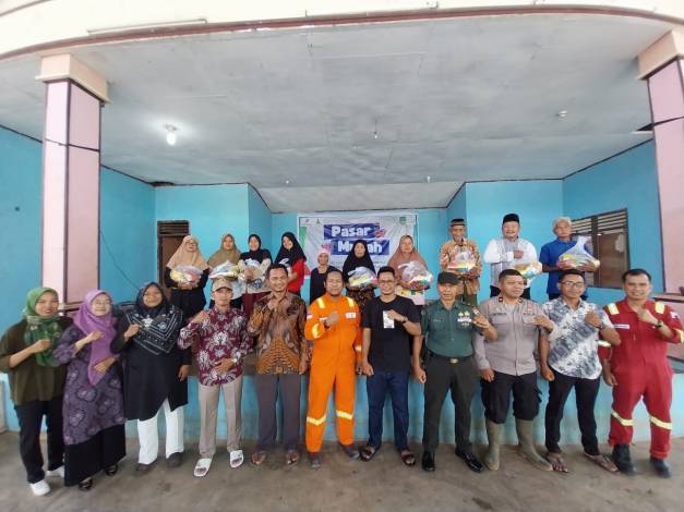 Peduli Ekonomi Masyarakat, KKKS APG Westkampar Indonesia Gelar Pasar Murah