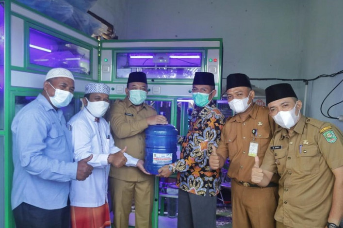 Wabup Siak Resmikan Depot Air Minum Milik Pesantren Modern Fataha
