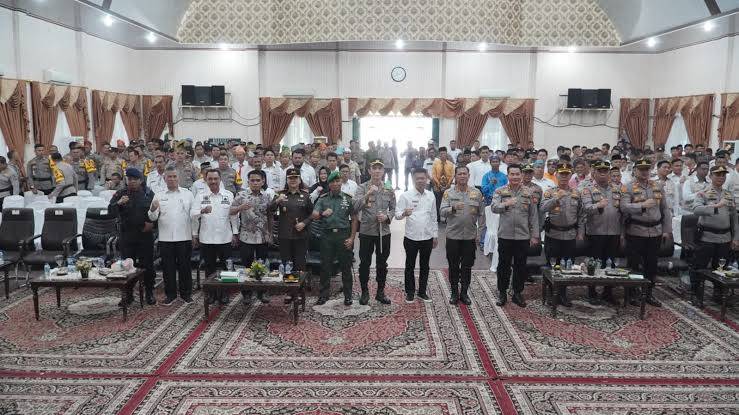 Bupati Rohil Hadiri Launching Polisi RW Jajaran Polda Riau