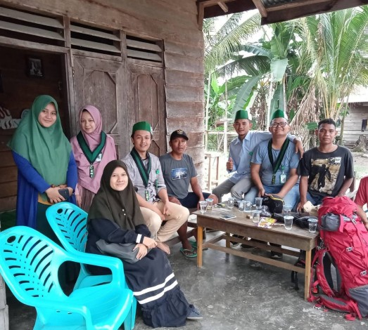 HMI MPO Pekanbaru Turun ke Desa Tertinggal di Kampar untuk Mengajar Siswa SD