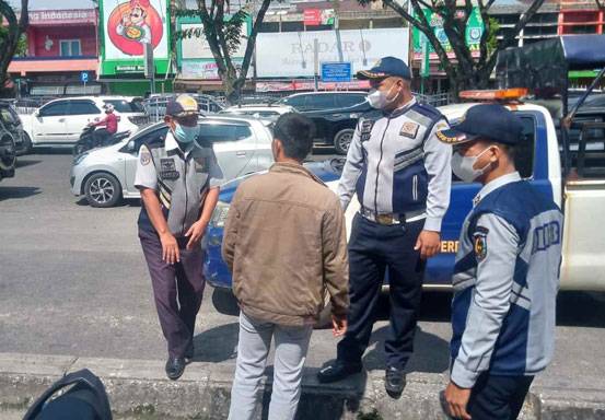 Dishub Pekanbaru: Juru Parkir Harus Berikan Layanan Maksimal