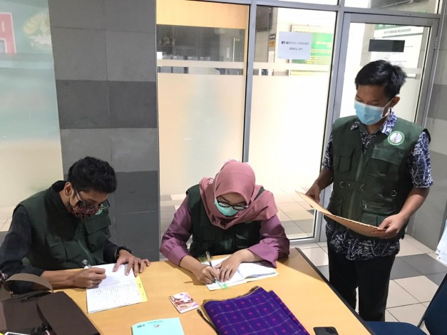 Cegah Penularan Wabah, Mahasiswa Kukerta Universitas Riau 2020 Bentuk Tim Relawan Covid-19