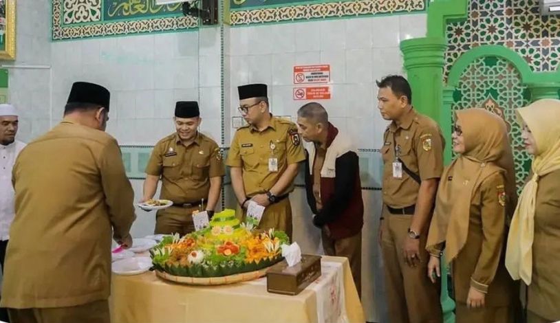 Memasuki Ramadhan 1445 H dan Peringati HUT ke-5 MPP Kota Pekanbaru, DPMPTSP Pekanbaru Gelar Acara Syukuran