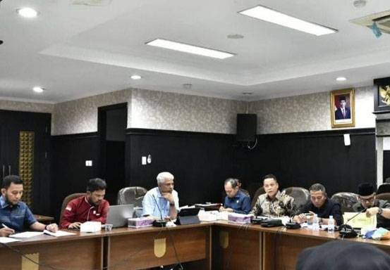 Usulkan Anggaran Rp43 Miliar, Komisi I DPRD Pekanbaru Hearing DPMPTSP