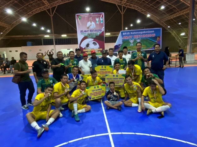 Tim RAPP Rebut Piala Menaker di Liga Futsal Mayday 2023
