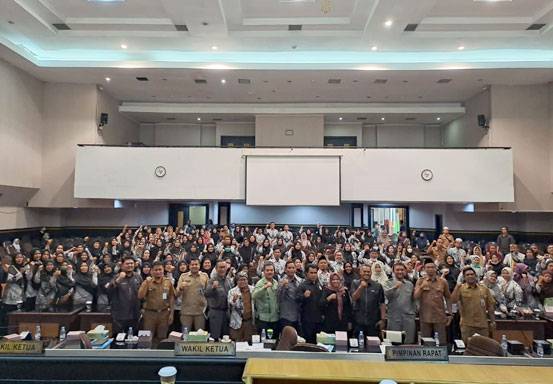 Rapat Dengar Pendapat, Komisi III DPRD Pekanbaru dan Guru Honor Bahas Soal PPPK