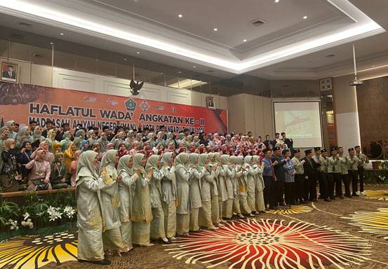 127 Pelajar MAN 4 Pekanbaru Jadi Alumni: Generasi Siap Berkhidmat untuk Ummat dan Indonesia
