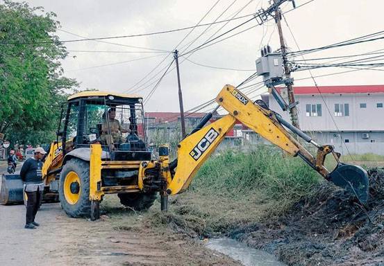 Dinas PUPR Pekanbaru Sambungkan Drainase Jalan Darma Bakti ke Sungai Air Hitam