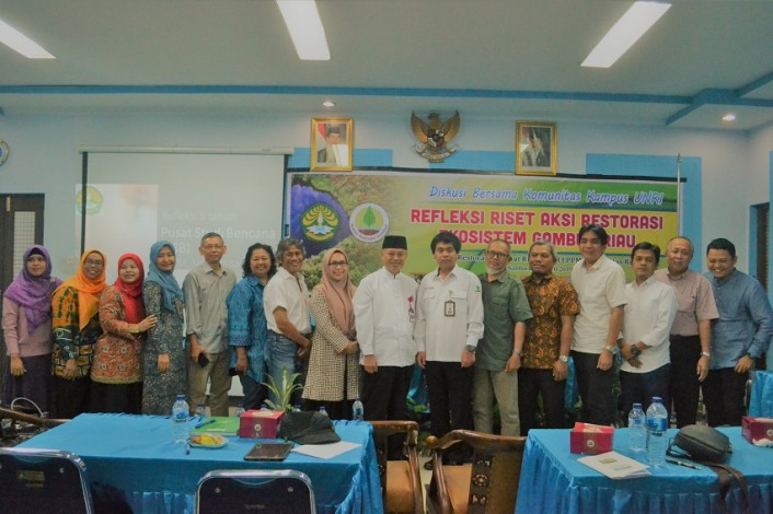 PSB Unri Gelar Diskusi Refleksi Riset Aksi Restorasi Gambut Riau, Lahirkan 6 Rekomendasi
