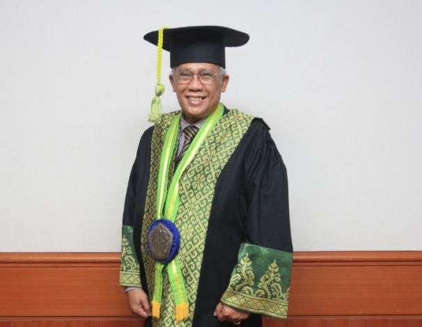 Mantan Rektor Unilak Prof Dr Syafrani Jadi Rektor Universitas Hang Tuah Pekanbaru Pertama