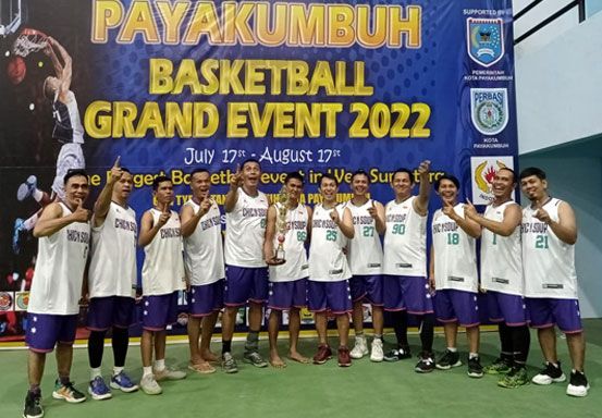 Tim CSB Pekanbaru KU 40 Putra Juara Payakumbuh Basketball Grand Event 2022