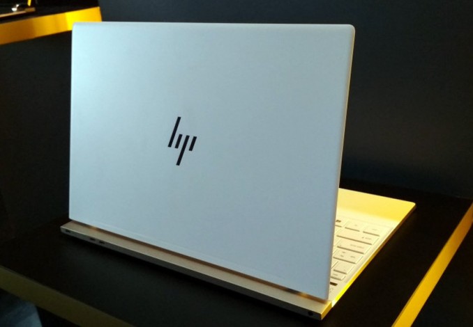 HP Luncurkan Laptop Layar Sentuh Tertipis di Dunia