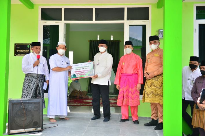 Selesai Dibangun dari Dana CSR Bank Riau Kepri, Rumah Imam Masjid Nurul Iman Sudah Bisa Ditempati
