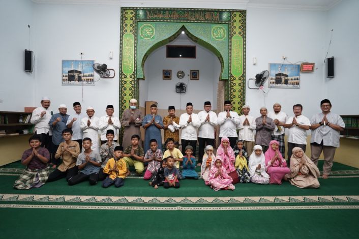 UIR Jadikan Safari Ramadan Momentum Wujud Tanggung Jawab Sosial pada Masyarakat