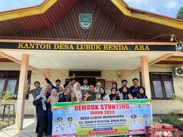 Kukerta Unri Desa Lubuk Bendahara Berkontribusi dalam Penyuluhan Imunisasi dan Posyandu di Dusun Kampung Tengah