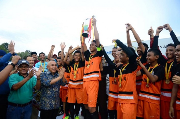 Galeri Foto: Gubernur Riau Hadiri Acara Penutupan Cendana Cup ke XV