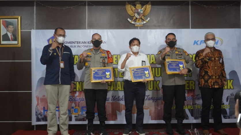 Pencapain IKPA Terbaik di Riau, Polres Pelalawan Terima Penghargaan