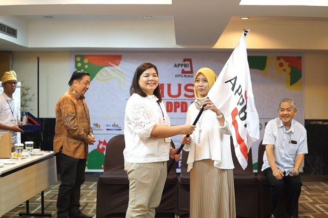 Rienty Masriel Jabat Ketua APPBI DPD Riau 2019-2022