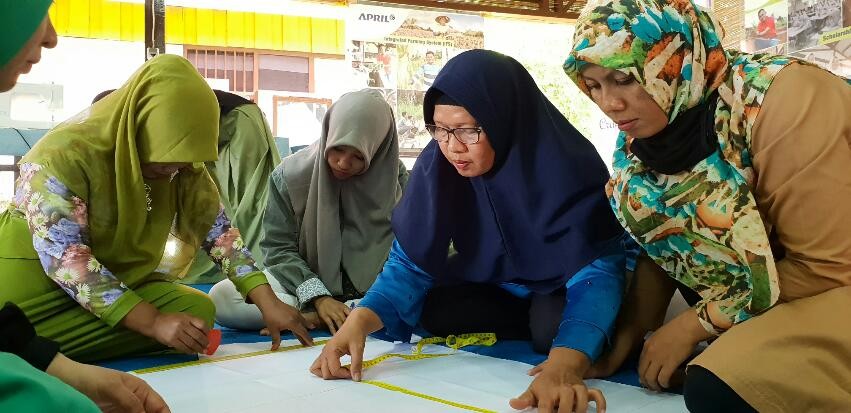 Ikuti Pelatihan Membuat Tas Tas Kanvas, Eka Putri Berharap Bisa Buka Usaha Sendiri