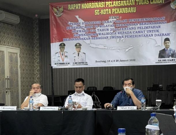 Walikota Firdaus Kumpulkan Para Camat di Kota Bandung