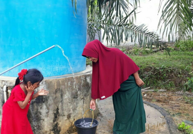 Rakyat Bahagia dengan Adanya Air Bersih dari Sumur Bor, TNI Pun Bangga