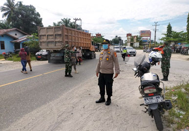 Polsek Bandar Sei Kijang Gelar Operasi Gabungan Yustisi di Desa Simpang Beringin