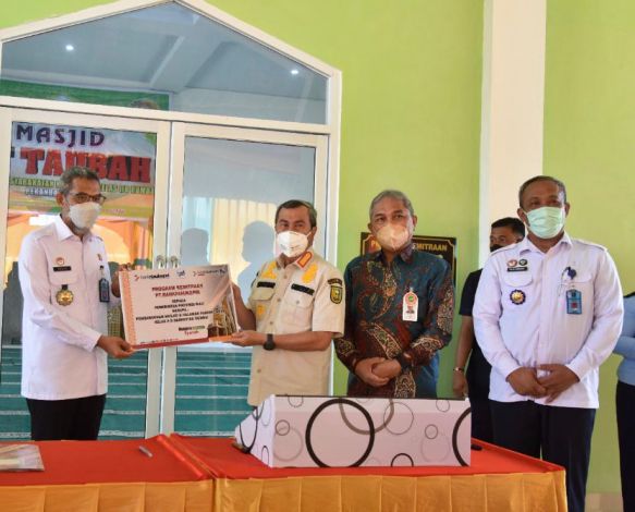 BRK Serahkan CSR kepada Pemprov Riau untuk Lapas Narkotika Rumbai