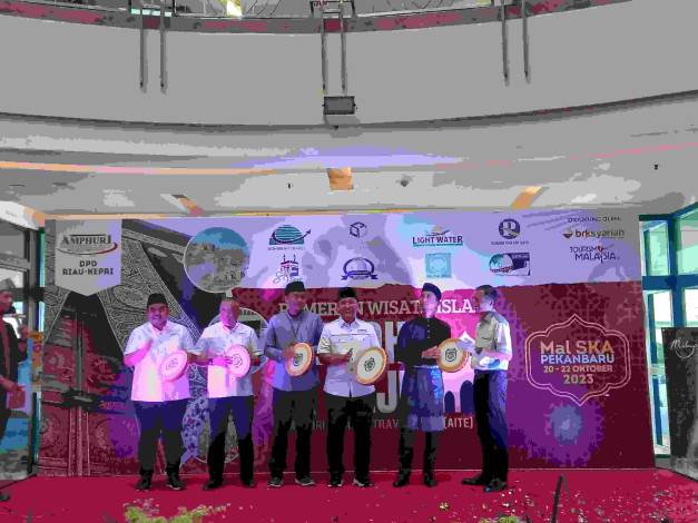 DPD Amphuri Riau Kepri Gelar Pameran Wisata Islami Umrah-Haji di Pekanbaru