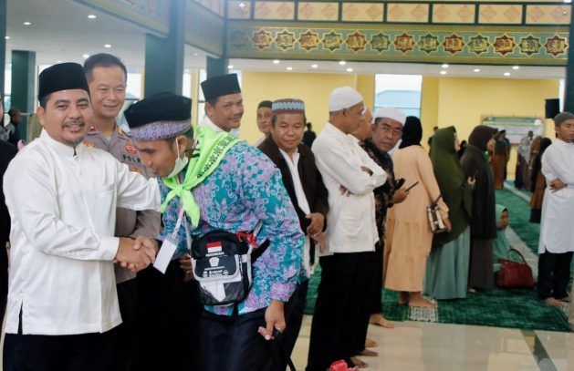 Wakil Bupati Nasarudin Lepas Keberangkatan 141 JCH Pelalawan