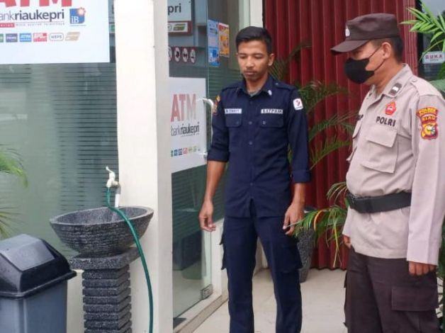 Personel Polsek Bandar Sei Kijang Gelar Patroli Kamtibmas di Akhir Pekan