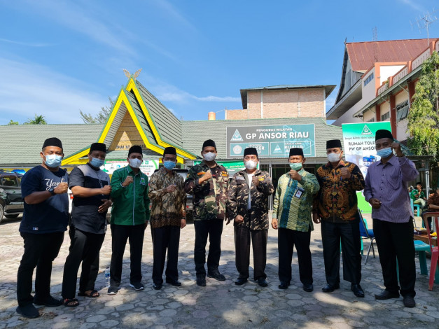 Pupuk Toleransi, Pemuda Katolik Sumbang Seekor Sapi untuk GP Ansor Riau Berbagi