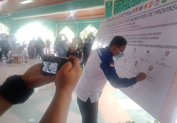 BMRB Riau Deklarasi Tolak Politik Uang Dalam Pilkada 2020