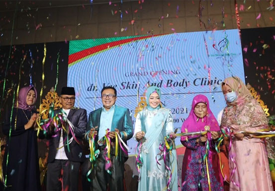 Semarak Grand Opening Klinik Kecantikan dr.Vee di Pekanbaru, Owner: Dedikasi untuk Ayah