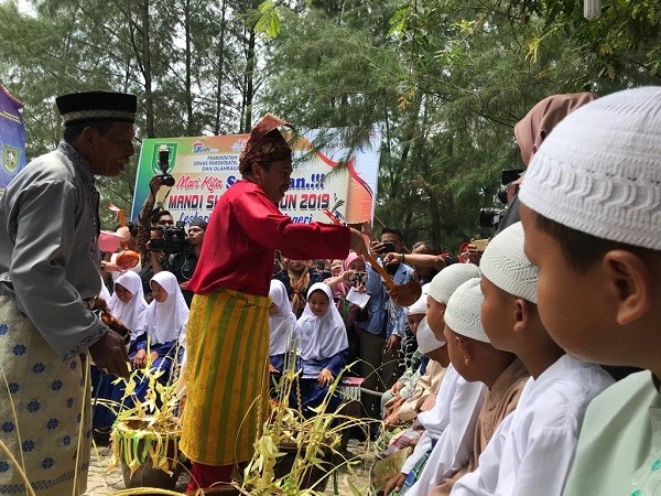 Budaya Mandi Safar Berumur 30 Tahun dan Jadi Pemikat Destinasi Wisata di Riau