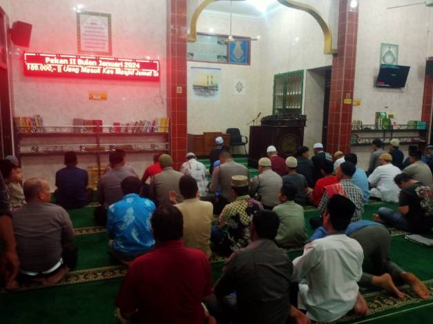 Polsek Sukajadi Sampaikan Pesan Pemilu Damai 2024 di Masjid Al Muamalah