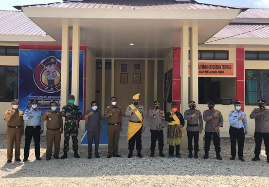 Waka Polda Riau Resmikan Kantor Polsubsektor Pekaitan Polres Rohil