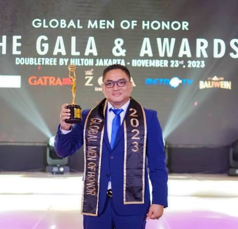 Putra Asal Riau Ini Raih Penghargaan Internasional Global Men of Honor