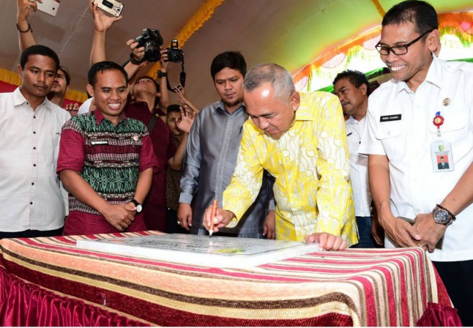 Gubernur Riau Resmikan Gedung UPK Terbesar di Sumatera