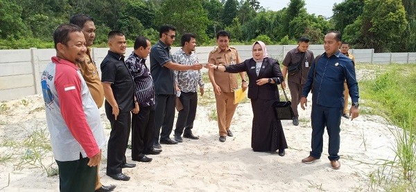 Komisi I DPRD Pekanbaru Tinjau Pendangkalan Sungai Sibam