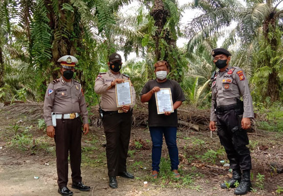 Cegah Karhutla, Polsek Pangkalan Kuras Kembali Sosialisasikan Maklumat Kapolda Riau