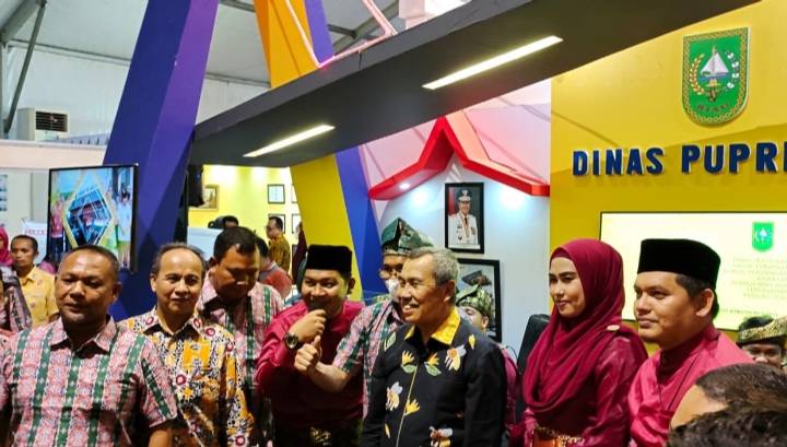 Tampilkan Grup Musik Melayu Lebah Begantong, Stand Riau Expo 2022 Dinas PUPR-PKPP Ramai Dikunjungi