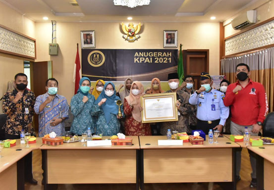 Pemkab Bengkalis Terima Anugerah KPAI 2021