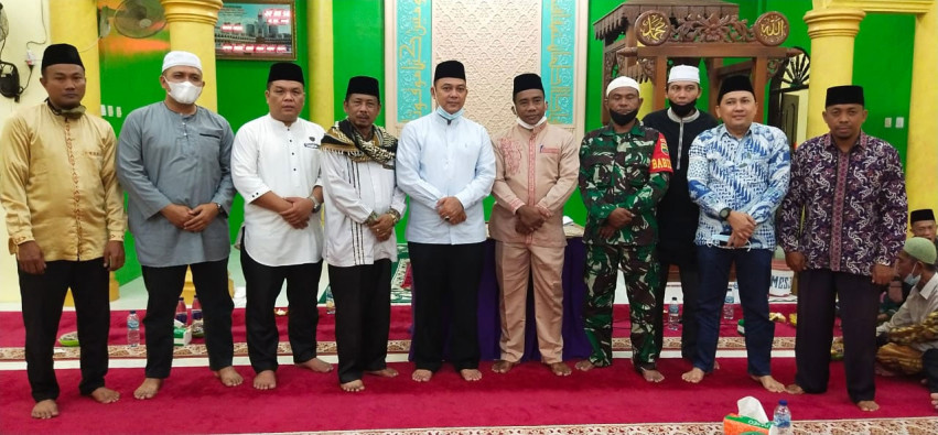Tabligh Akbar di Dusun Teratak Desa Sipungguk Hadirkan Ustad Komua dan Ketua DPRD Kampar