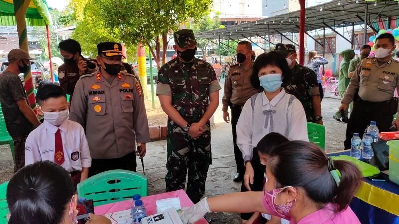 Bersama Dandim, Kapolres Rohil Tinjau Vaksinasi Anak di Bagansiapiapi