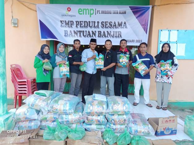 PT ITA Salurkan 450 Paket Sembako untuk Korban Banjir di Tebingtinggi Barat