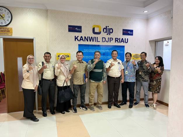 Bapenda dan DJP Kanwil Riau Bahas Sinergitas Penguatan Pajak Pusat dan Daerah di Kota Bertuah