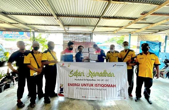 Pererat Silaturahmi, PHE Siak Bagikan Puluhan Paket Sembako kepada Wartawan Kwaci Rohil