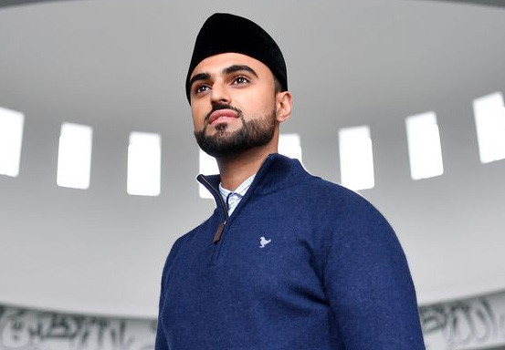 Sabah Ahmedi, Imam Termuda Inggris Lawan Stereotip Lewat Medsos