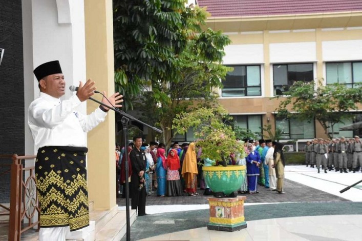 Peringati Hari Jadi ke-69 Kampar, Pejabat dan Pegawai Pakai Busana Melayu