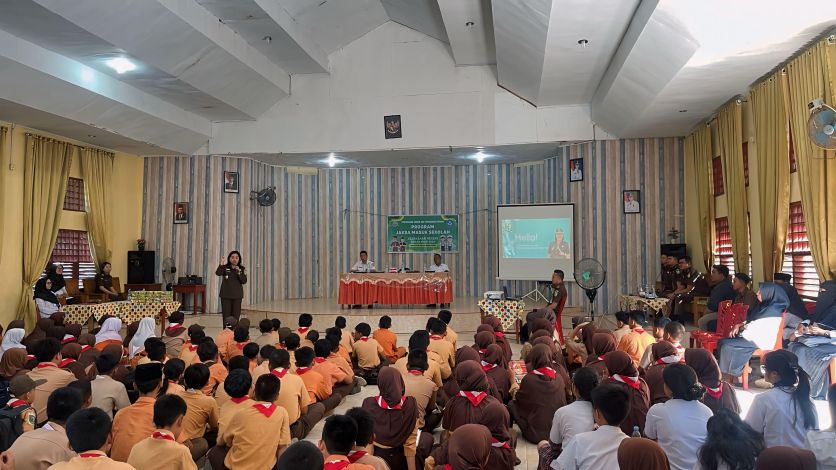 Beri Pemahaman Hukum Sejak Dini Melalui Program JMS, Kejari Rohil Kunjungi SMPN 1 Bangko